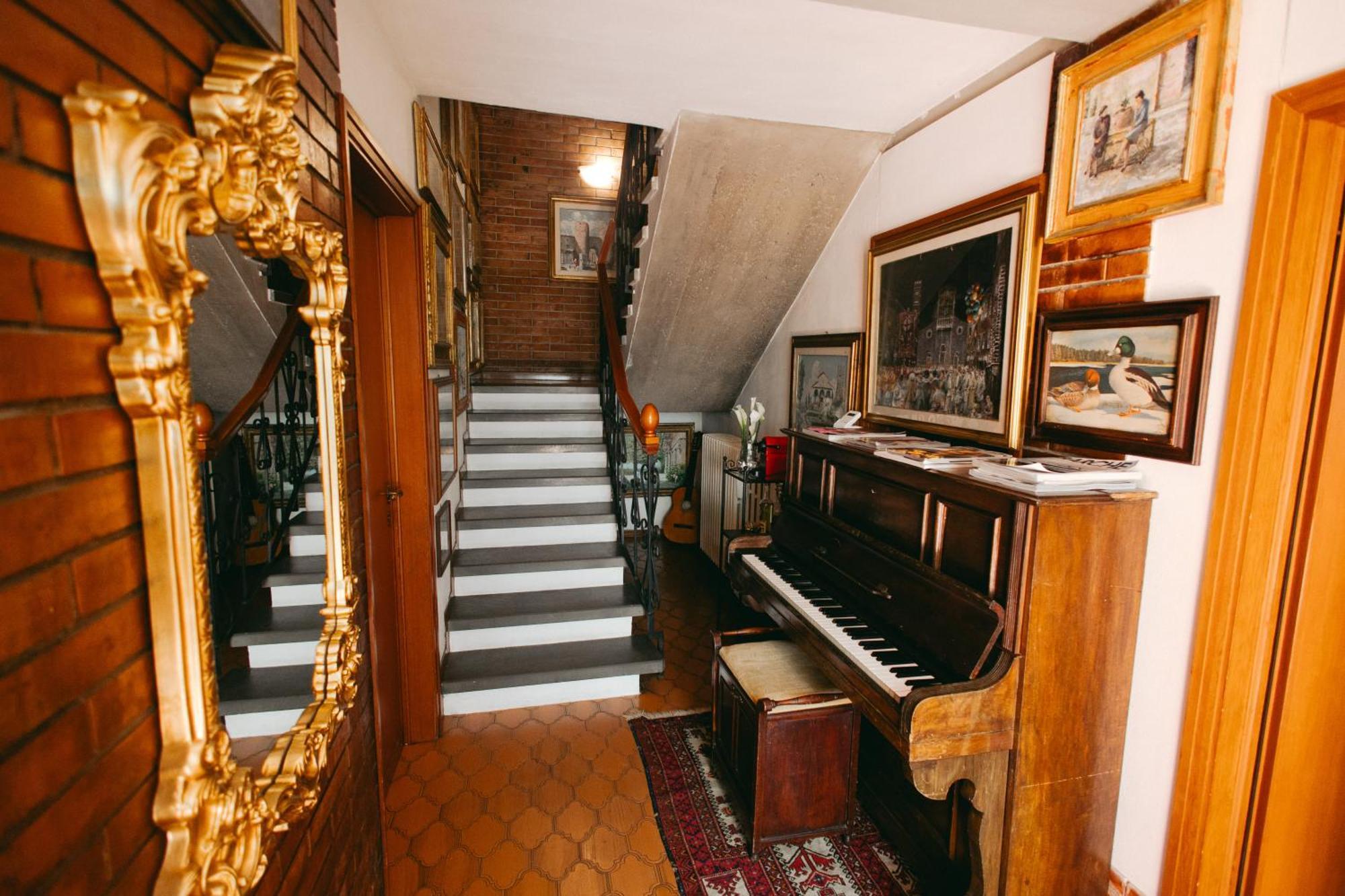 Hotel Enzo'S House Lukka Zewnętrze zdjęcie