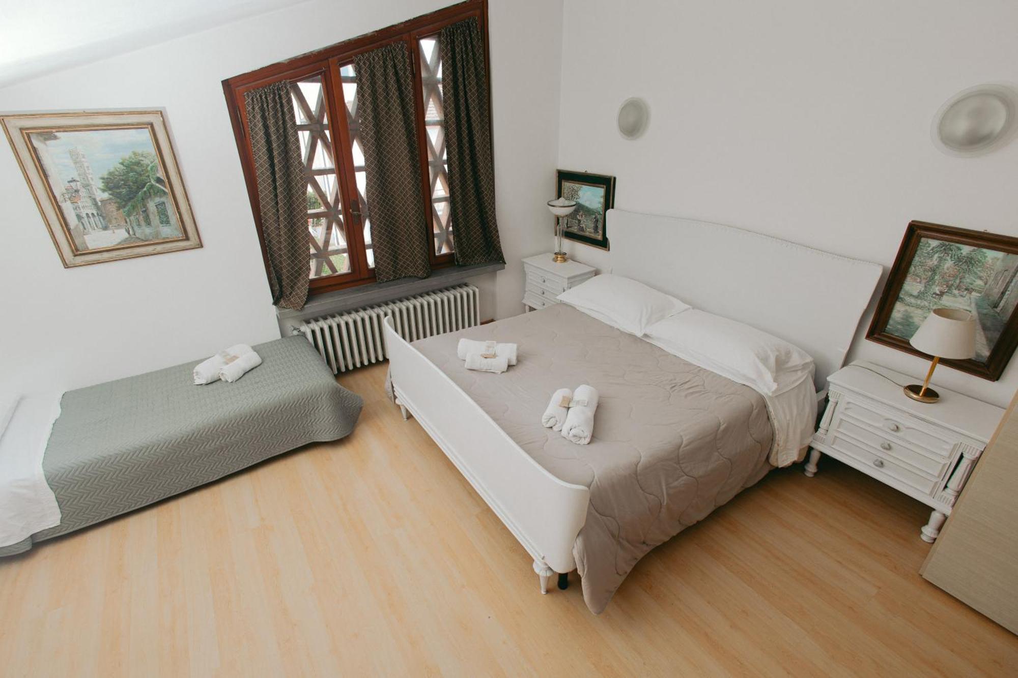 Hotel Enzo'S House Lukka Zewnętrze zdjęcie