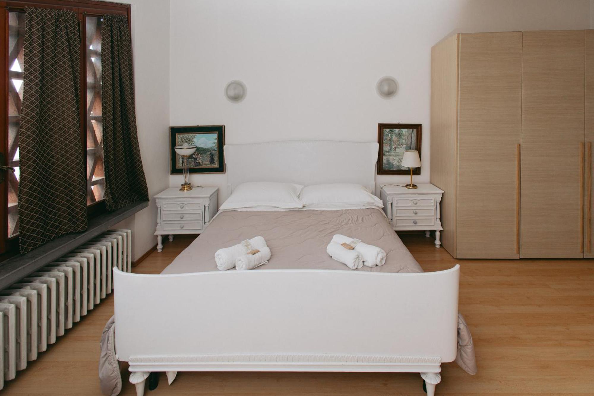 Hotel Enzo'S House Lukka Zewnętrze zdjęcie