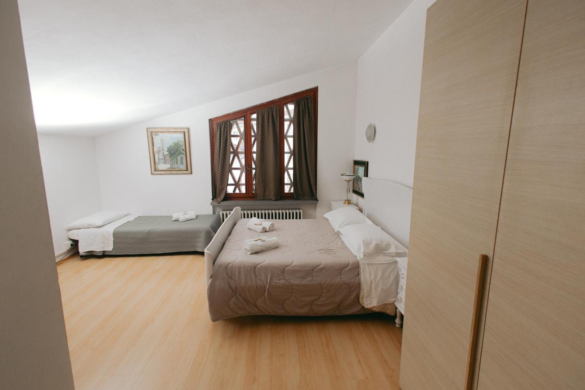 Hotel Enzo'S House Lukka Zewnętrze zdjęcie
