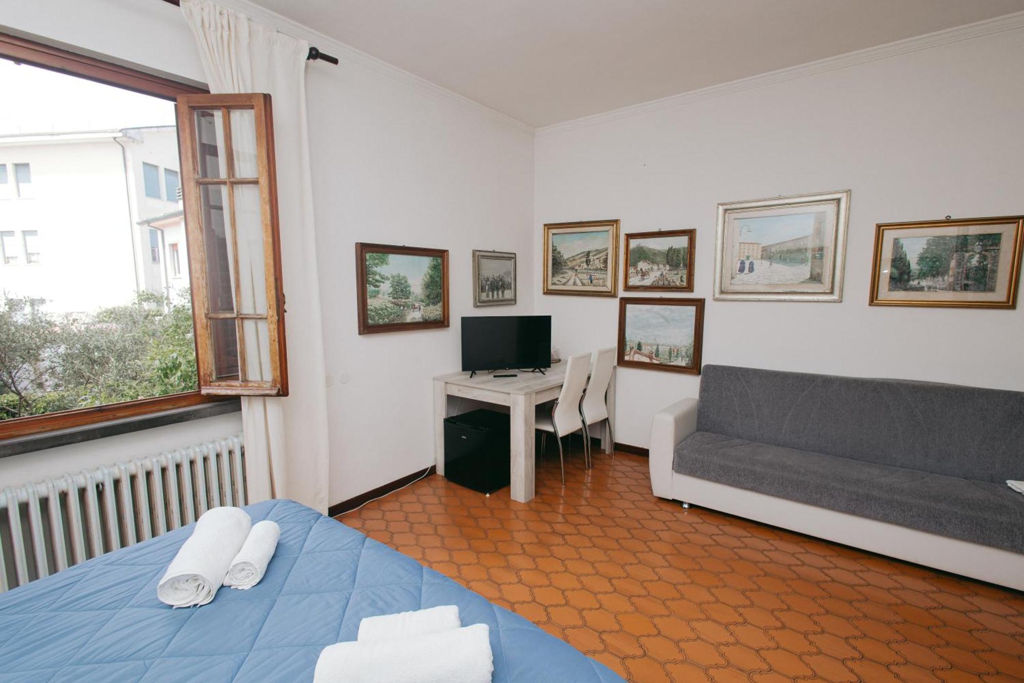 Hotel Enzo'S House Lukka Zewnętrze zdjęcie